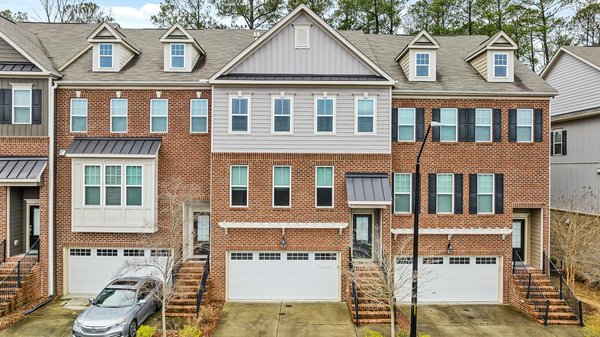 Découvrez pourquoi un escalier en bois est le choix idéal pour votre intérieur !